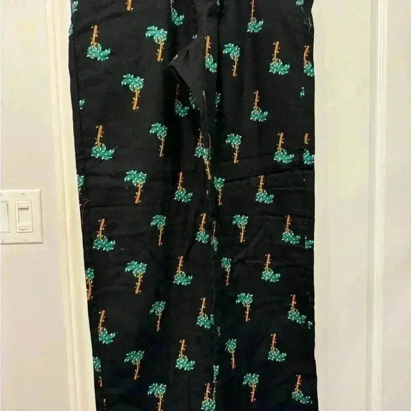 Old navy NWT Christmas palm tree print pajama pants - Picture 6 of 6